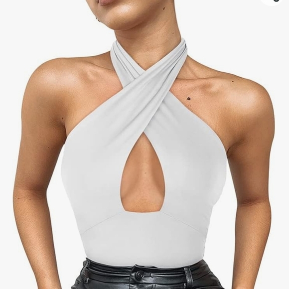 ReoRia Tops - REORIA white‎ Cross Halter Bodysuit Top Size M Women Casual Snap Button  Sz M
